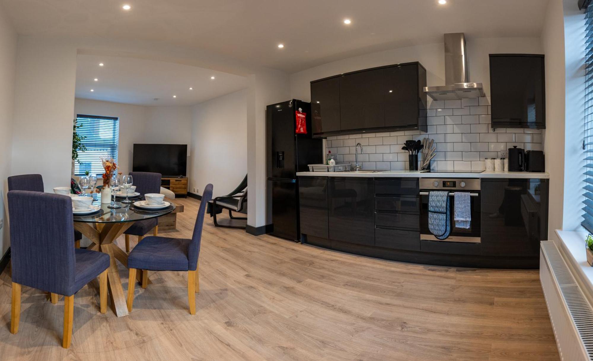 High End Apartment - Perfect For Contractors & Builders - Free Parking イクストン エクステリア 写真