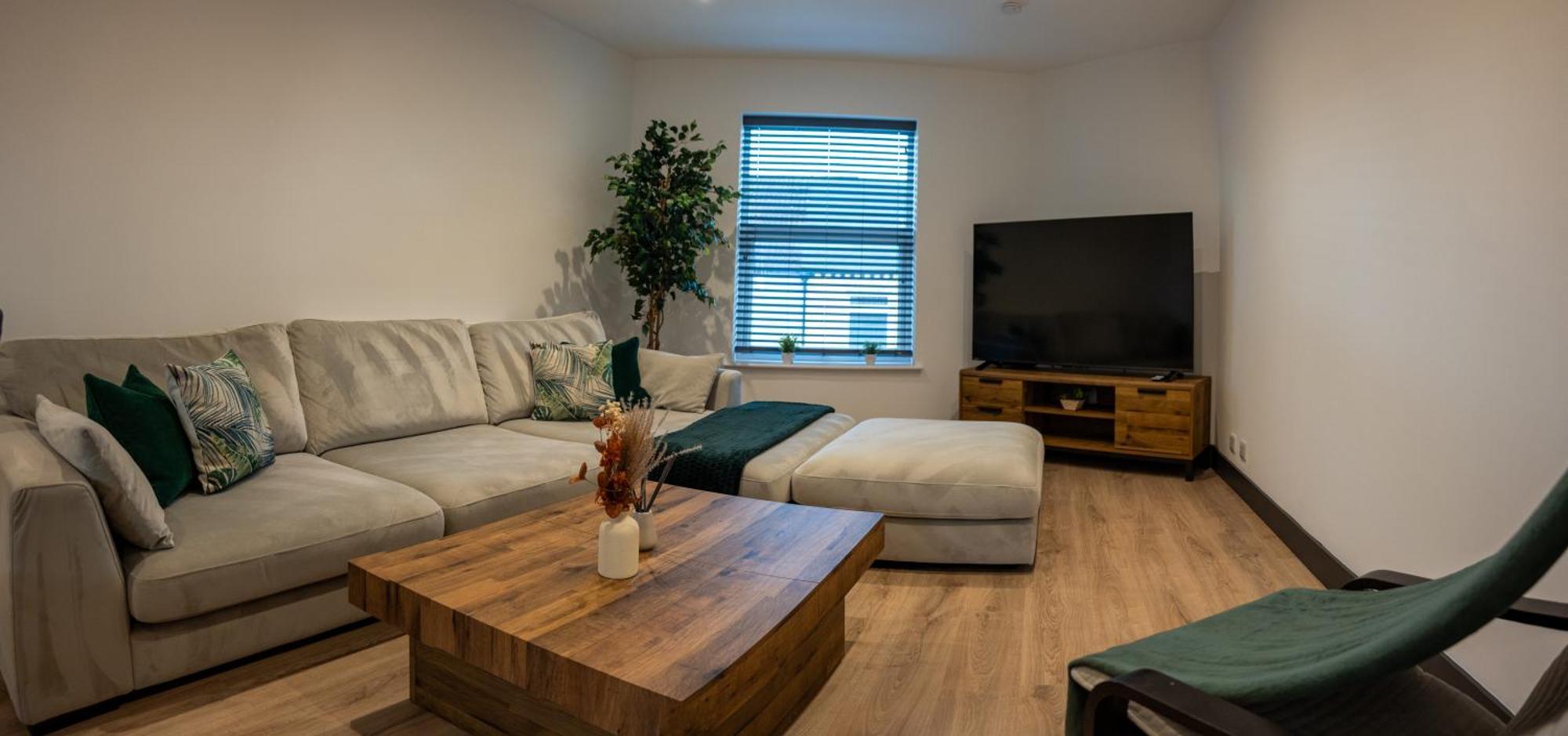 High End Apartment - Perfect For Contractors & Builders - Free Parking イクストン エクステリア 写真