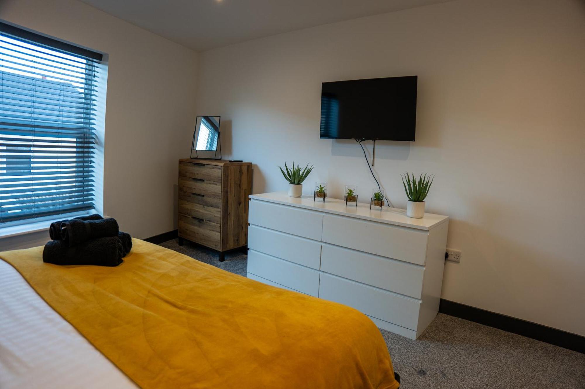 High End Apartment - Perfect For Contractors & Builders - Free Parking イクストン エクステリア 写真